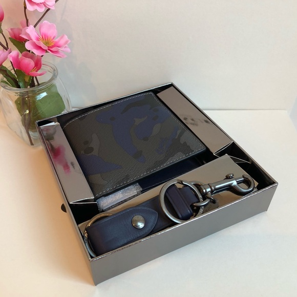 💕💕Coach ID Billfold Key Fob Ring Gift Set Wallet - Picture 2 of 8